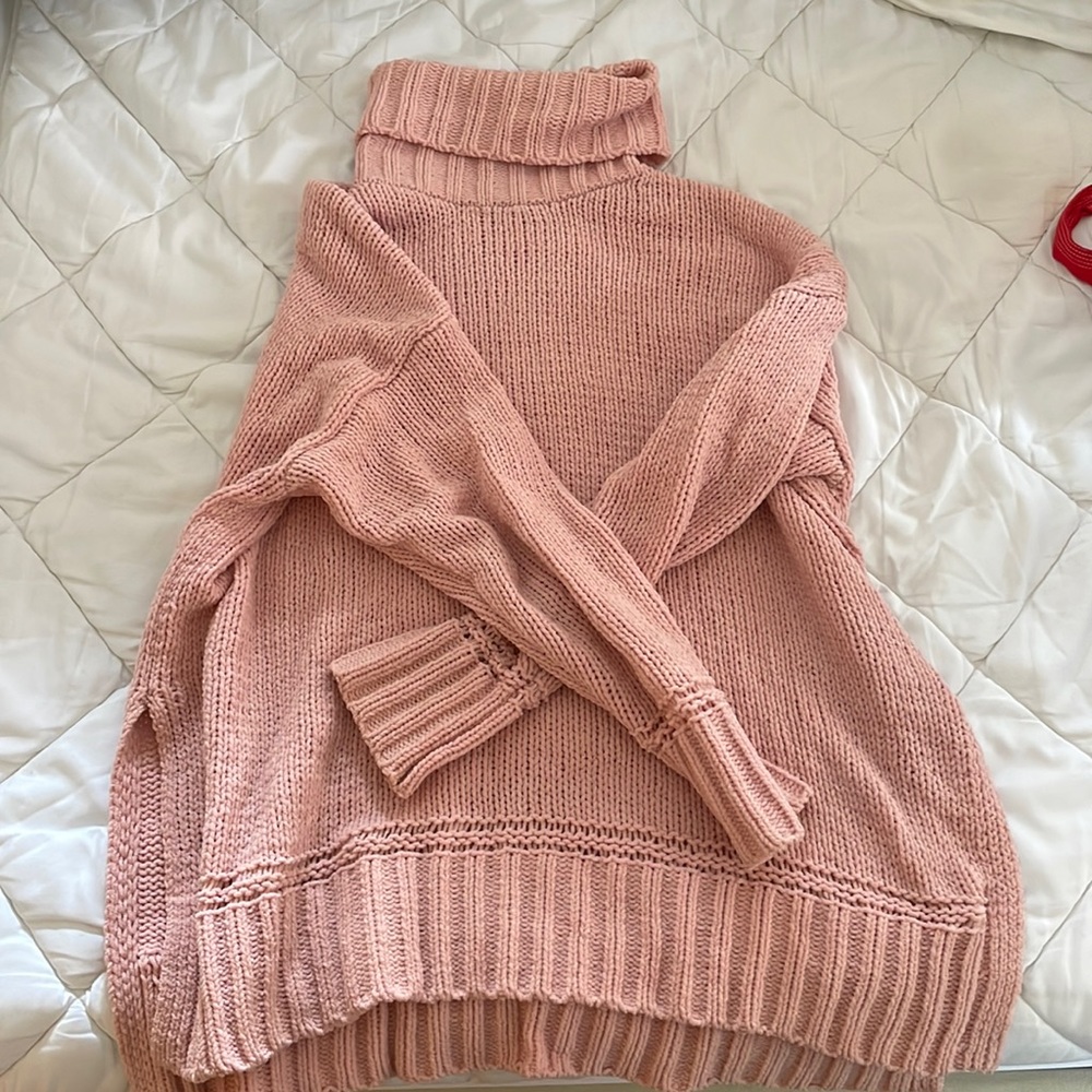 Oversized, soft, comfy, Aerie turtleneck